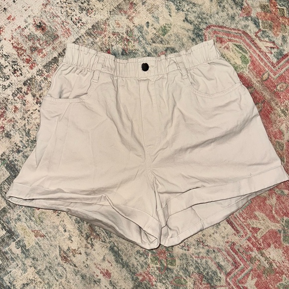 H&M High Waist Shorts | Size M - Picture 1 of 3